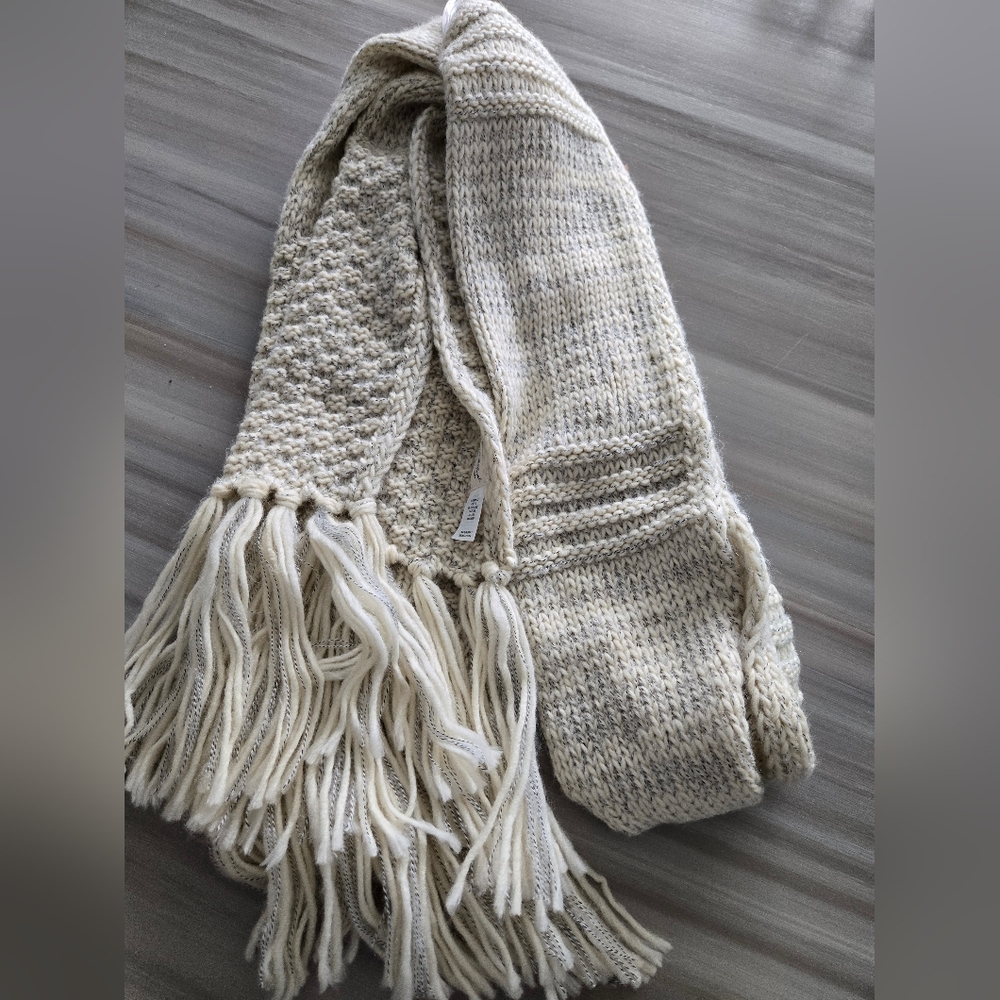 Universal Thread Cream Knit Scarf